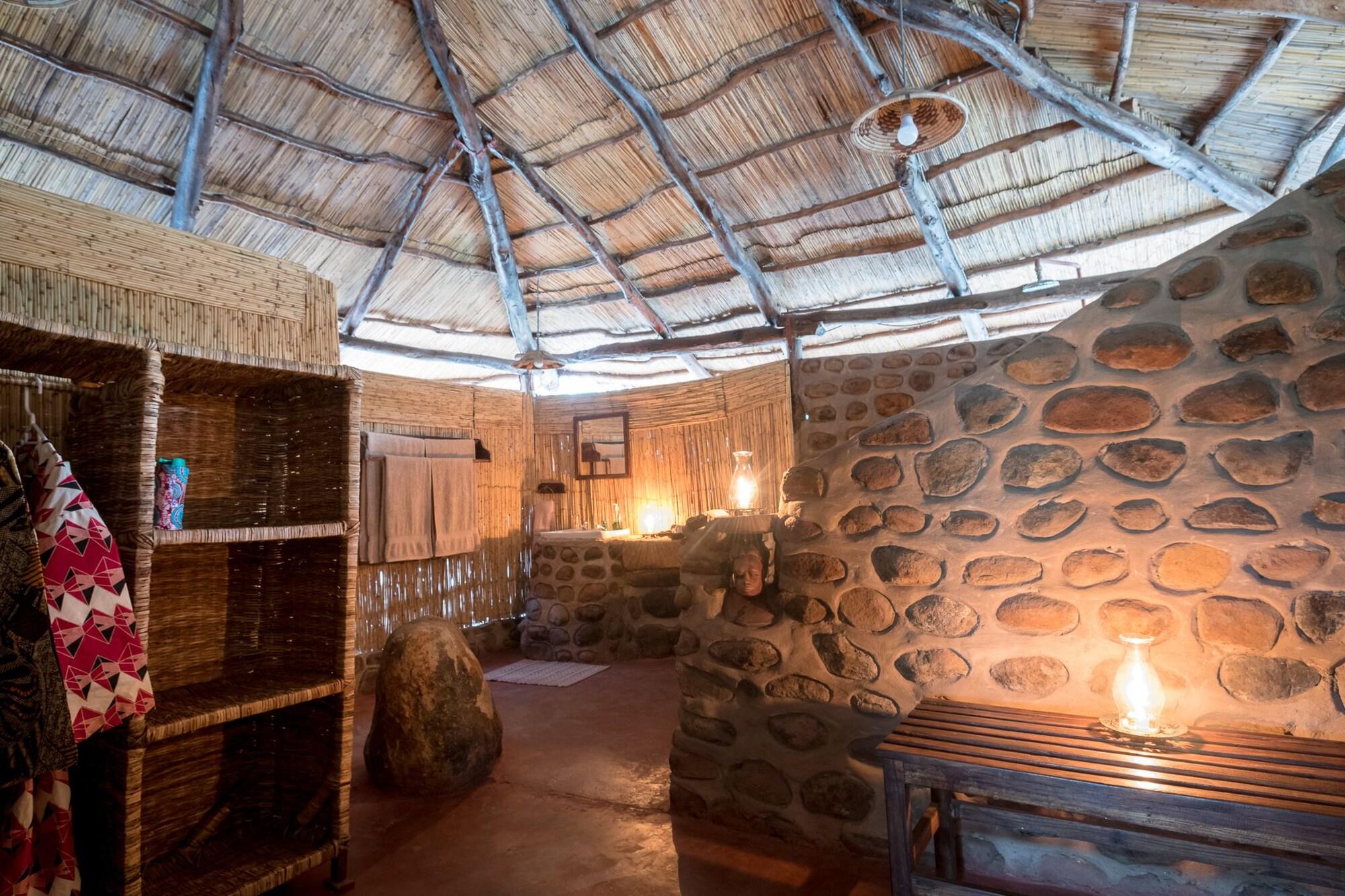 Taita Falcon Lodge Mukuni Bagian luar foto
