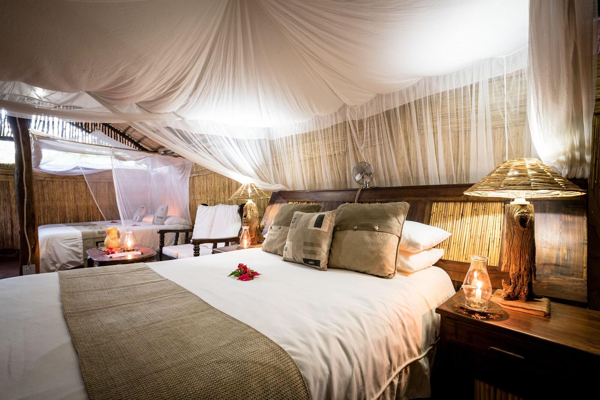 Taita Falcon Lodge Mukuni Bagian luar foto