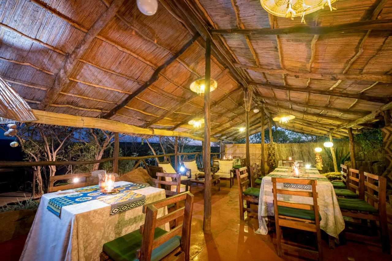Taita Falcon Lodge Mukuni Bagian luar foto