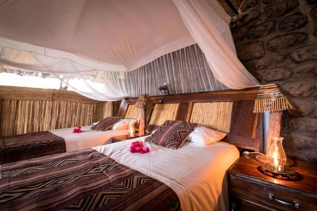 Taita Falcon Lodge Mukuni Bagian luar foto